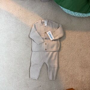 Carter's Light Beige Knit Baby Set - size 6 months NWT